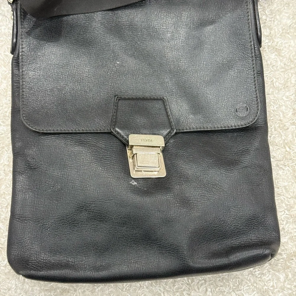 FENDI Black Leather Men's Messenger Bag